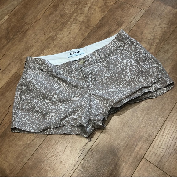 Old navy lot 2 pairs of short shorts size 2 - Picture 3 of 11